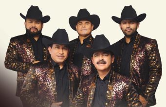 Los Tucanes De Tijuana – El Zorro (En Vivo)