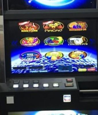 adventures in wonderland slot machine